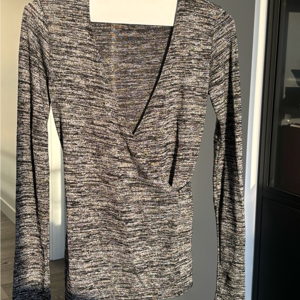 Aritzia Wilfred Free Wrap Tee Shirt